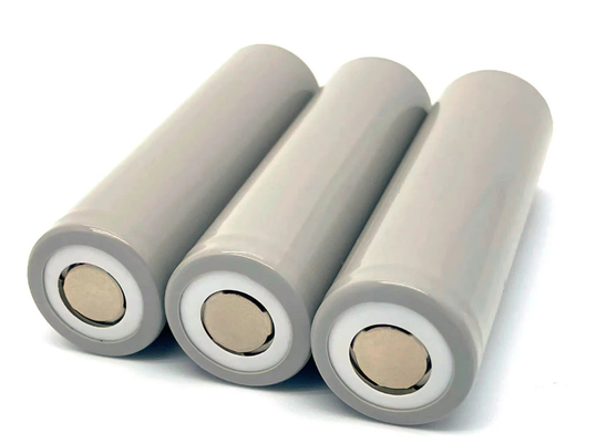 Lage temperatuur 3.7v Inr21700 4000mah Hoge ontladingssnelheid 40a Lange levensduur 1000 cycli Li-ion 21700 batterijcel