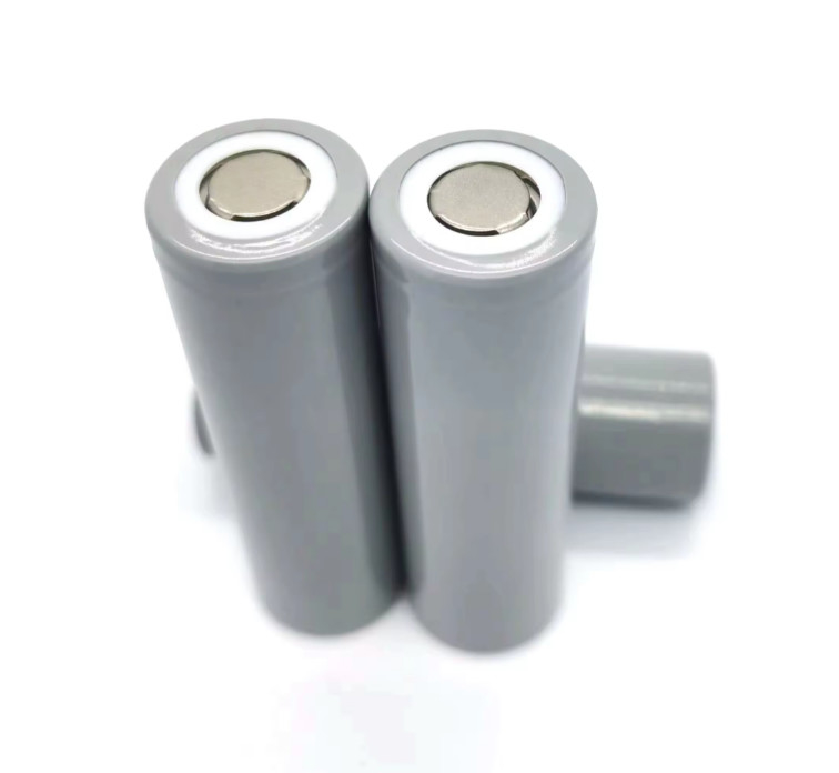 Lage temperatuur 3.7v Inr21700 4000mah Hoge ontladingssnelheid 40a Lange levensduur 1000 cycli Li-ion 21700 batterijcel